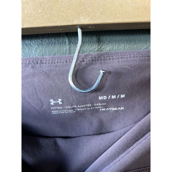 Under Armour Womens Purple Cropped Athletic Workout Leggings Size Medium - Picture 3 of 3